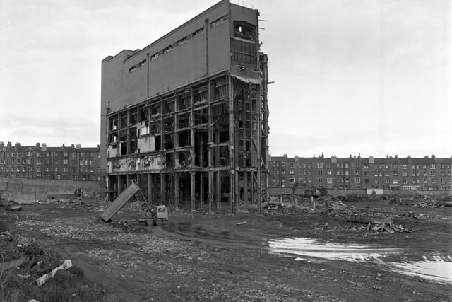 King's Road residents complained to the Evening News 'Action Wanted' team that blasting during the SSEB's demolition of Portobello power station was damaging their property in January 1980.