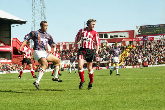Sunderland play out a 1-1 draw against Luton Town at Roker Park.