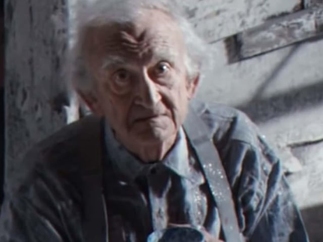 This advert sought to highlight loneliness in elderly people, and showed an old man living on the moon and a young girl's quest to communicate with him. In the end she manages to send him a Christmas gift. The advert was set to a cover of Oasis’ “Half The World Away” by Norwegian artist Aurora.