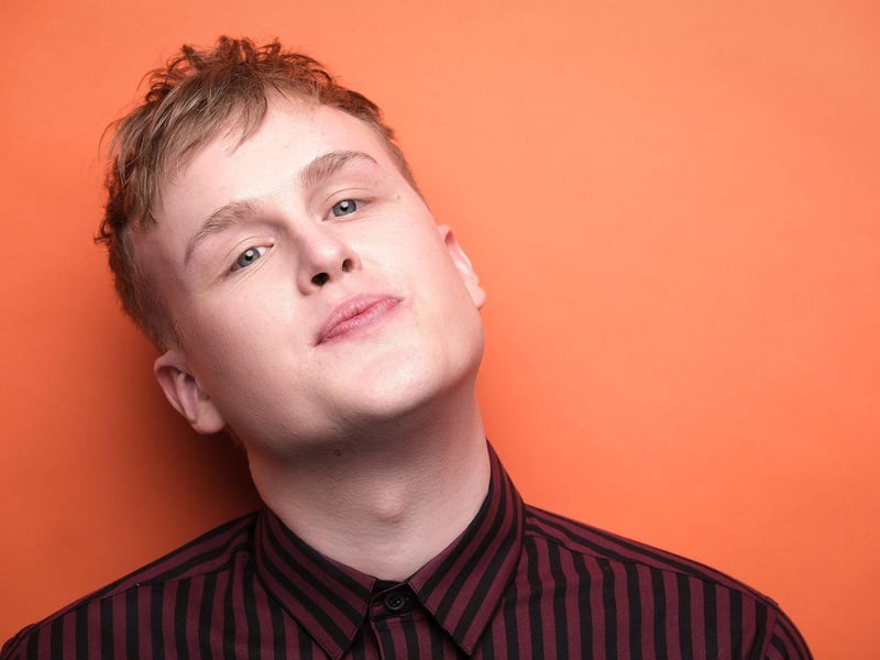 Manchester’s leggiest blonde returns with gut-wrenching tales as he tackles life's biggest subjects: life, death, and boobs 🎟️ City Varieties Music Hall