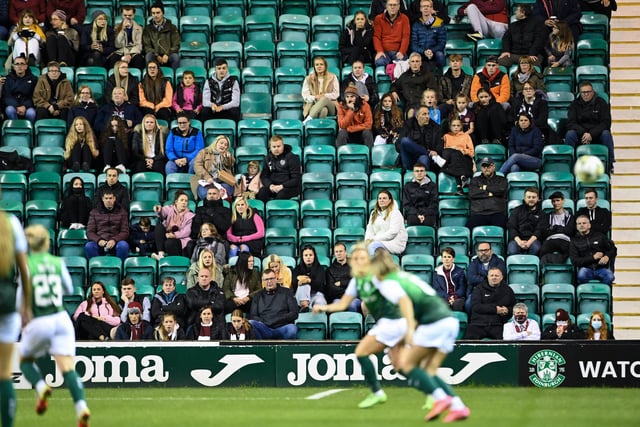 The record breaking attendance look on as Hibs Women defeat Hearts Women 3-0. (Photo by Paul Devlin / SNS Group)