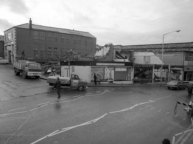 The old buildings were demolished some time in the 80s.