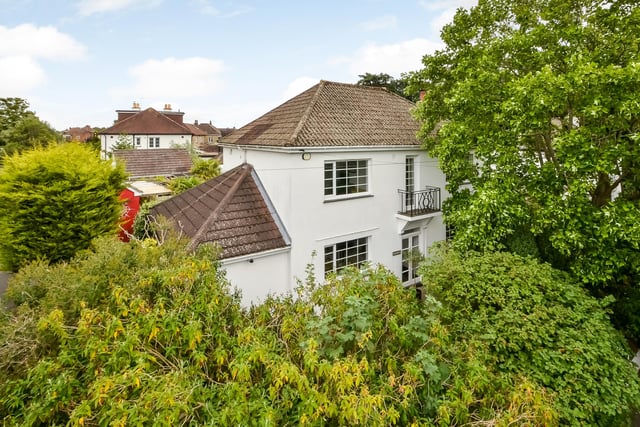 The house is secluded but also within walking distance of Stokes Bay