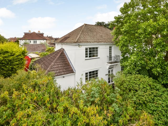 The house is secluded but also within walking distance of Stokes Bay