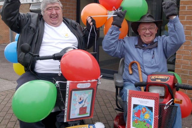 Members of the George Street Working Men's Club in Hucknall set off on their buggy run to help raise funds for Children in Need in 2007