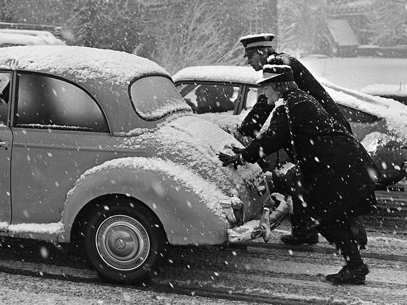 Snowy scenes as traffic ground to a halt in 1980.