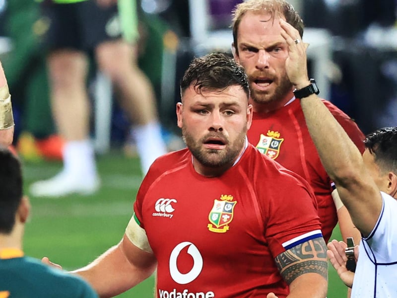 The Scotland loosehead was a late inclusion in the starting XV after Wyn Jones was ruled out with a shoulder injury. Sutherland was solid in the scrum and gave a good account of himself. 8/10