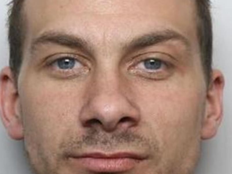 Leon Smith, 31, who is known to frequent the Rawmarsh area of Rotherham, has been recalled to prison.