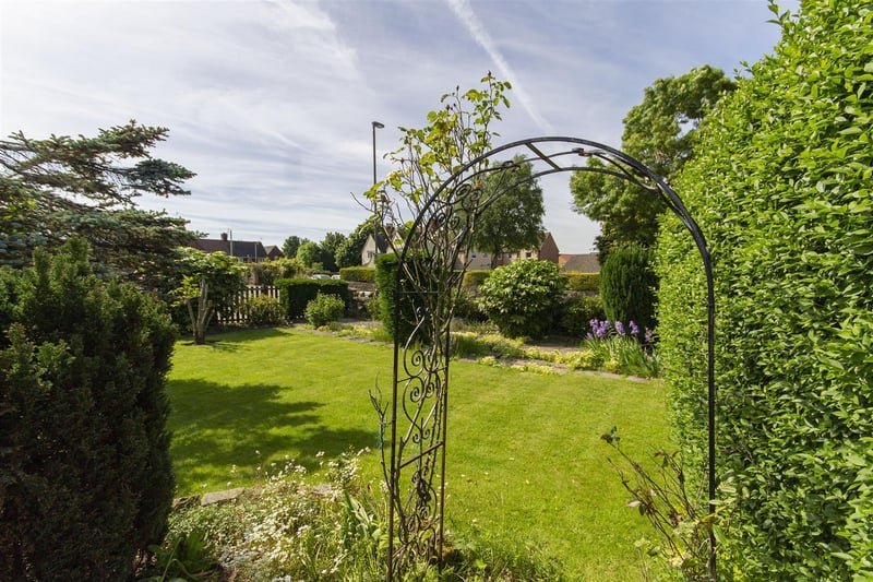 Zoopla describes the property as a "substantial detached bungalow, on a generous, manicured plot".
