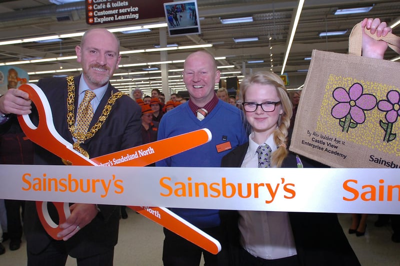 Back to 2013 and Mayor of Sunderland, Iain Kay, Store manager Chris Stevens and Castle View academy pupil, Alex Naisbet officially opened the new Sainsbury's store on Wessington Way in Sunderland North.