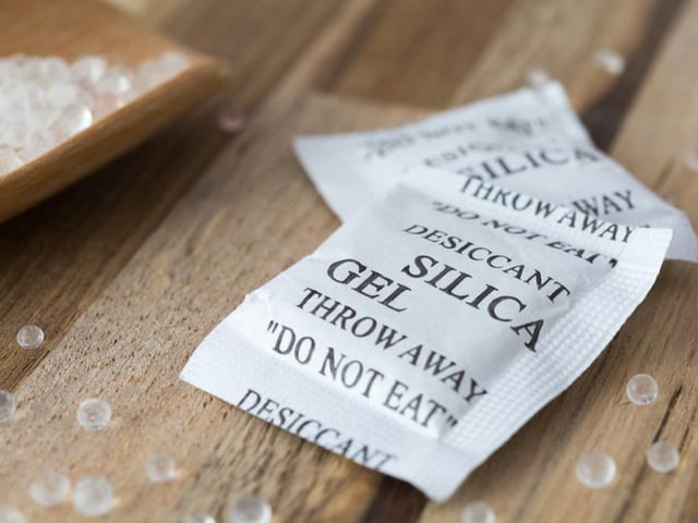 Silica gel comes in small sachets. The Blue Cross explains that although it is labelled ‘Do not Eat’, it is considered to be of low toxicity (Photo: Shutterstock)