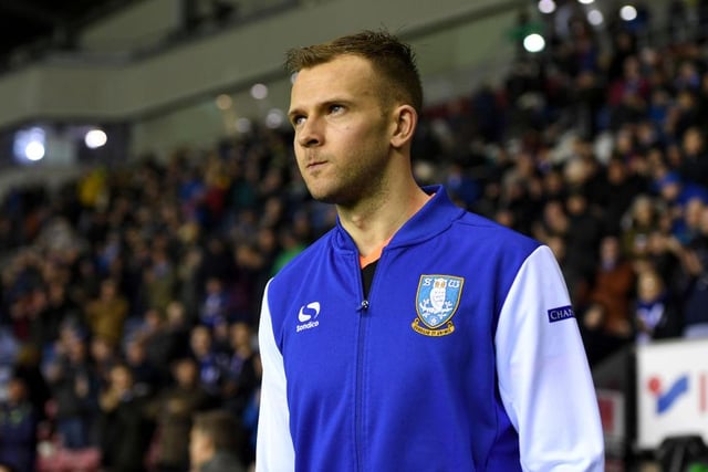 Norwich City made a bizarre move for Sheffield Wednesday striker Jordan Rhodes. The Canaries tried to sign the player last summer from the Owls but wanted him for free, according to Wednesday chairman Dejphon Chansiri. (Teeside Live)