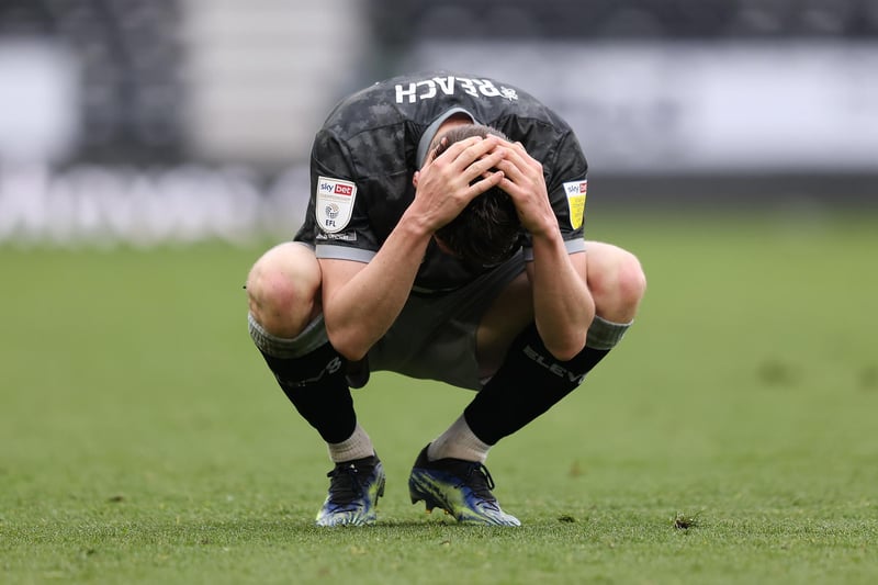 West Brom are close to a breakthrough in the race to sign former Sheffield Wednesday winger Adam Reach, after he left Hillsborough following the Owls’ relegation to League One. (Football Insider)
