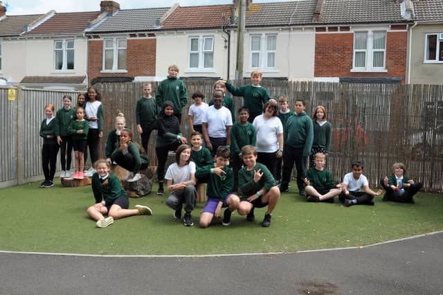 Year 6 Leavers 2021 Fernhurst Junior School Francis Ave Southsea 6M class FUN