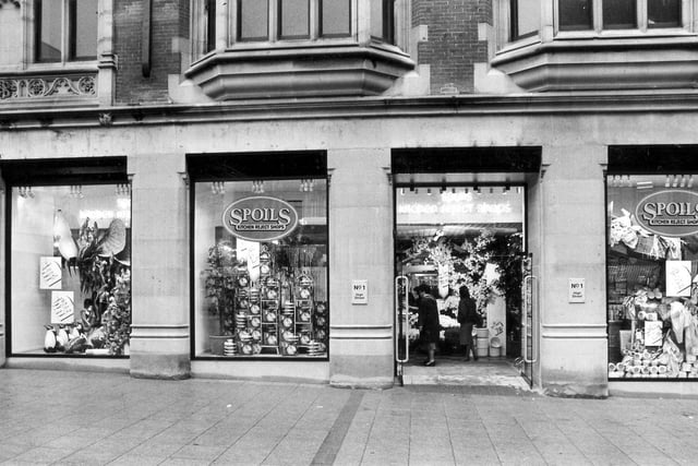 Do you remember the Spoils Kitchen Reject Shop, High Street, Sheffield?  Pictured here in 1989