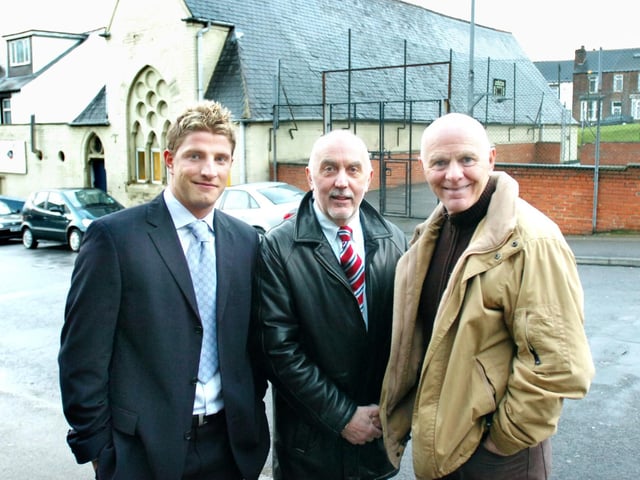 Brendan Ingle outside the St Thomas Gym, Newman Road, Wincobank, with Scott Booth, President (left) and Carl Luckock, Chairman, (centre), February 2006