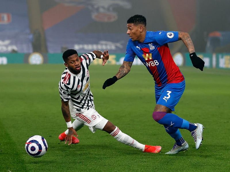 Former Arsenal striker Kevin Campbell says it's a “no brainer” for Leeds to sign Patrick Van Aanholt on a free transfer, who is out-of-contract at Crystal Palace this summer. (Football Insider)