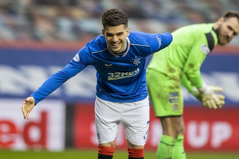 The touch of finesse to a strong team performance. Stroked in the third and adds the technical touch in the front-line to complement Morelos' goal-scoring and Kent's aggressive running.