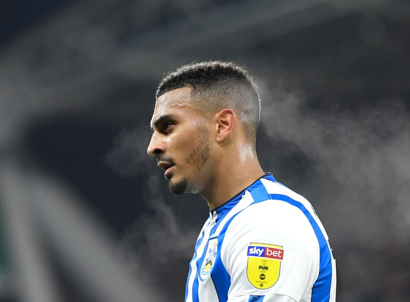 West Bromwich Albion are said to be winning the race to sign Huddersfield Town's star striker Karlan Grant, as they look to beat the likes of Rangers and Aston Villa to the lethal forward. (Team Talk)