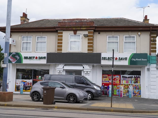 The former Travellers Rest in City Road, now the Select & Save convenience store.
