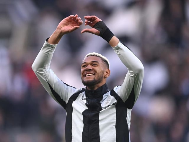 A devastating early blow for Newcastle as the club’s player of the season departed on a stretcher. A cruel end to an extraordinary campaign for the Brazilian. Hopefully his injury is nothing serious.