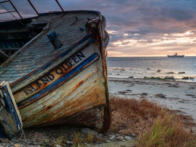 An image of the wreck of Island Queen at Tayinloan on the shore of the Sound of Gigha.