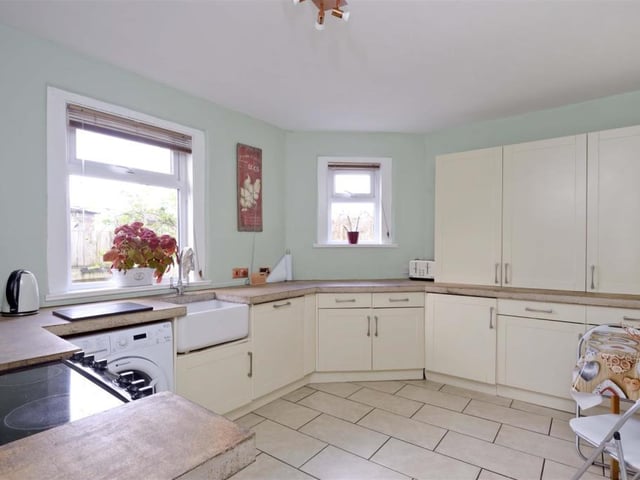 Ladyrig Lodge - kitchen.