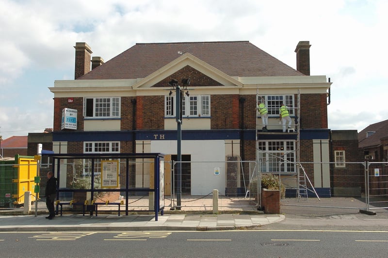 This lost pub was in Northern Parade, Hilsea. It opened its doors in the 1930s and closed down in 2009 after being purchased by the Co-Operative Society.