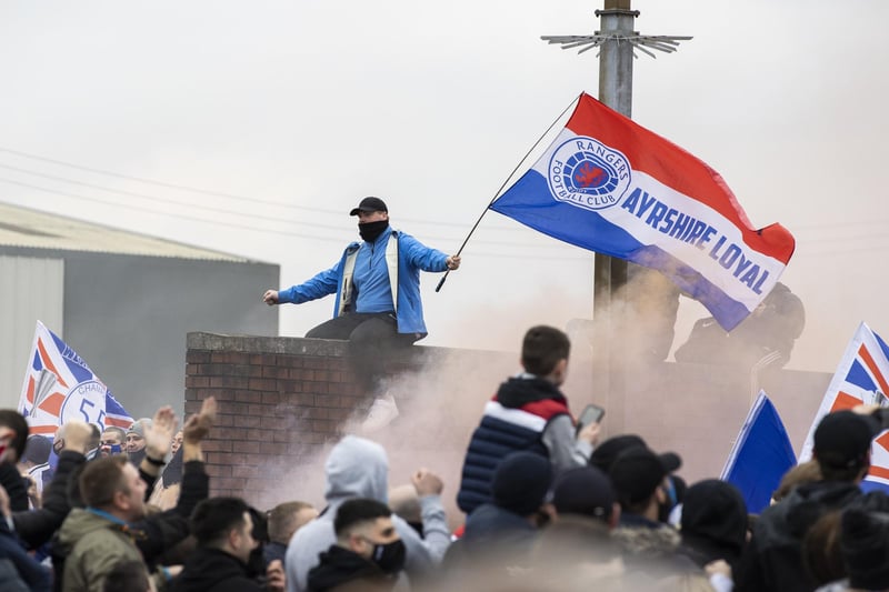 Rangers fans greet the arrival of their players and manager pre match during a Scottish Premiership match between Rangers and St Mirren at Ibrox Stadium, on March 06, 2021, in Glasgow, Scotland. (Photo by Craig Williamson / SNS Group)