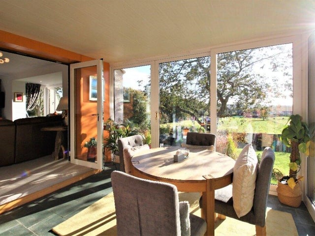 This five bedroom spacious luxury villa, set in its own half acre of secure gardens, sits on the edge of the village of Balmullo with stunning views over the countryside, just five miles from St Andrews - £25,000 total stay.
