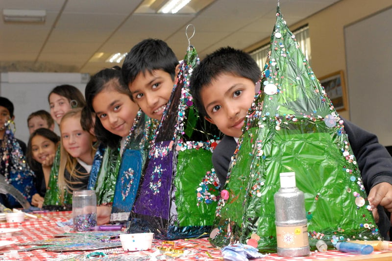 Look at the excellent work of these pupils in 2013 when they made some fantastic Christmas lanterns.