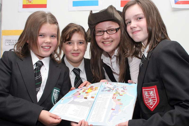 Netherthorpe School pupils celebrate Columbus Day in 2009l. l-r: Keera Cairns, Danielle Cairnes, Leanne Moore and Emma Louise Reed