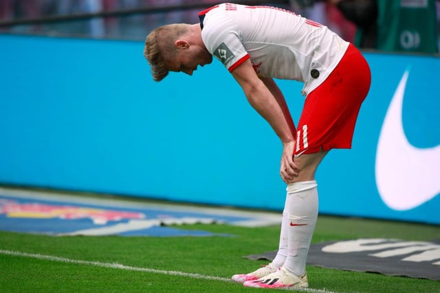 Timo Werner's £52m move from RB Leipzig to Chelsea is being held up by Covid-19 quarantine regulations preventing the 24-year-old undergoing a medical. (The Athletic)