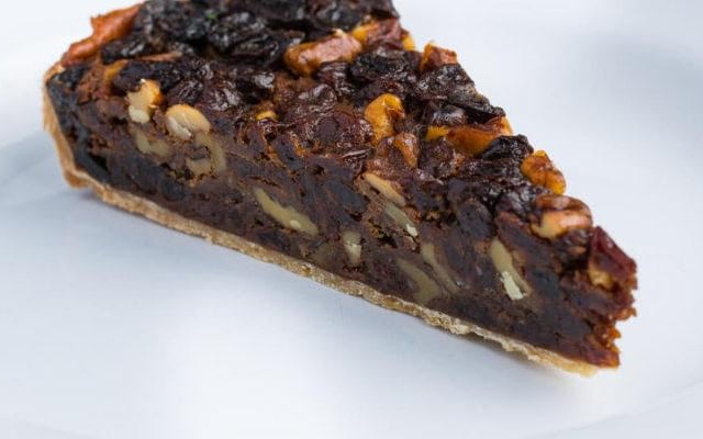What's this sweet treat? A) Apple frushie, B) Ecclefechan Tart or C) Blaeberry pie?