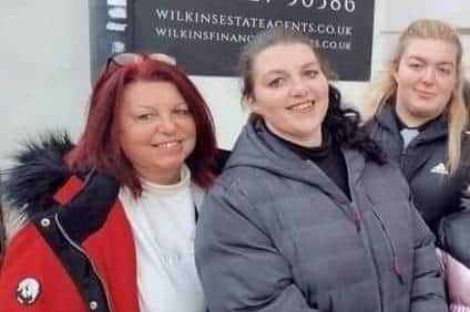 Shanel Crampton, right, with her mum Kellie and grandmother Tracy