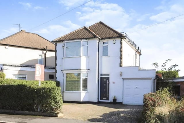 This three bed detached house on Rosser Avenue, Charnock is for sale at £250,000 with Blundells. The Zoopla link is https://www.zoopla.co.uk/for-sale/details/60030156/