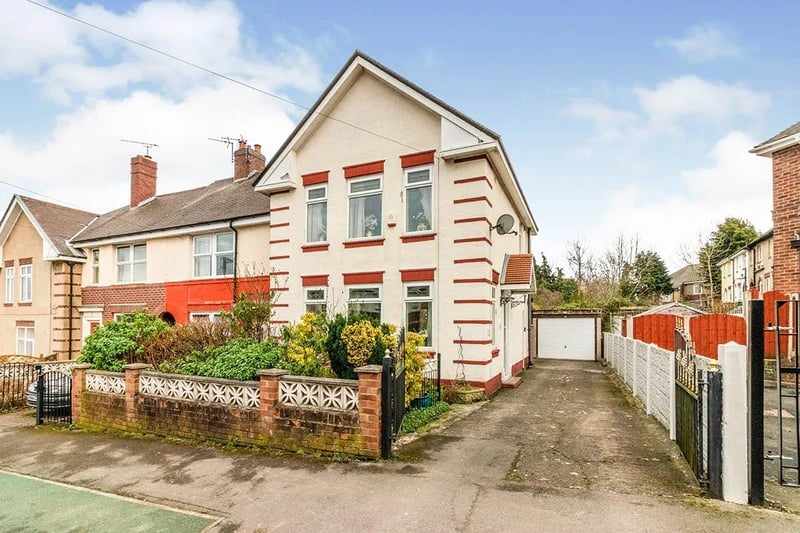 With bidding starting at £90,000 this 3 bed end terrace house in Keppel Road, Shiregreen, is described as a refurbishment opportunity. https://www.zoopla.co.uk/for-sale/details/57911029/?search_identifier=56662deba24c96256319dc917c8d4de9