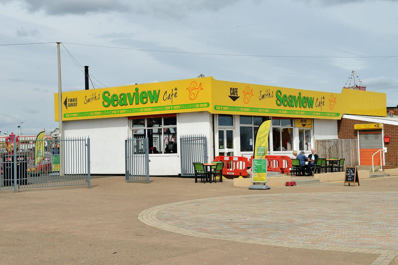 Smith's Seaview Cafe on the South Foreshore has a rating of 4.2 from 209 reviews