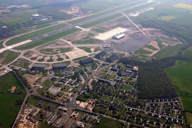 Aerial view of Robin Hood Doncaster Sheffield Airport in 2006