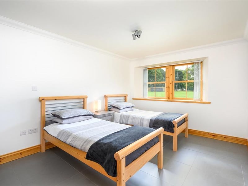 Cottage - bedroom 2.