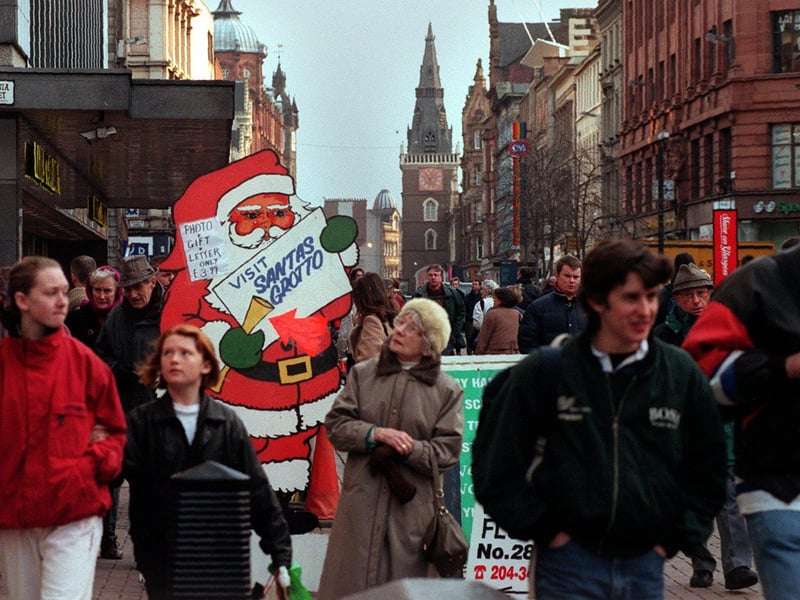 Christmas shoppers in Argyle Street Glasgow, 1990s.