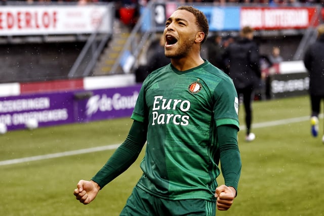Feyenoord forward Cyriel Dessers has revealed Nottingham Forest were one of three teams, including the Dutch club and Belgian side Royal Antwerp, that he had the choice of joining on Deadline Day in August  (Sports Nieuws)