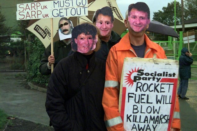 Killamarsh protests: Pictures show how worried residents fought ...