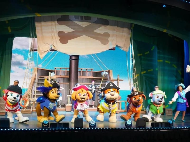 It's Pirate Day in Adventure Bay, and Mayor Goodway is preparing for a big celebration. The PAW Patrol is called to the rescue when Cap'n Turbot falls into a mysterious cavern. During their mission, they discover a secret pirate treasure map that sends them on an epic adventure to find the treasure before the mischievous Mayor Humdinger can get to it.