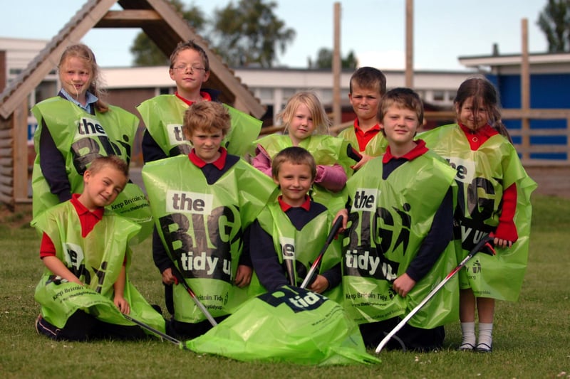 A squad of litter pickers at the school in 2009. Who can tell us more?