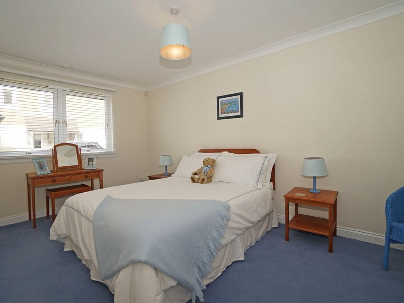 Look inside this four bedroom home in Bryher Island, Port Solent which is on sale for over £1.1m.