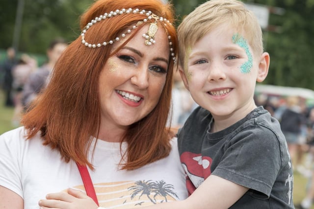 Sarah and Seth Cairns glitter up for Tramlines 2018 at Hillsborough Park 