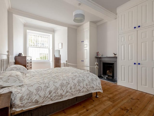 Principal bedroom.