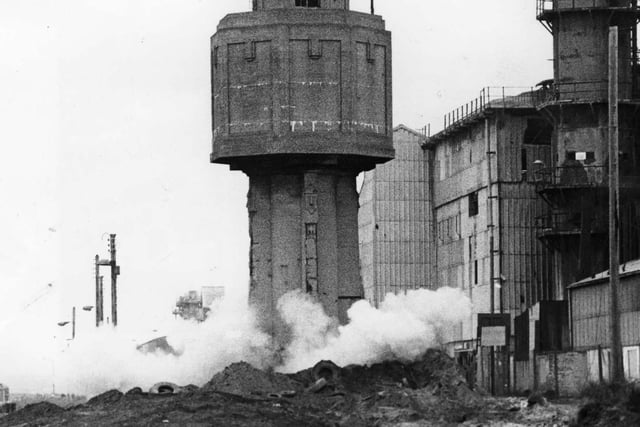 The demolition of the water tower on Cemetery Road in 1988. Remember this?