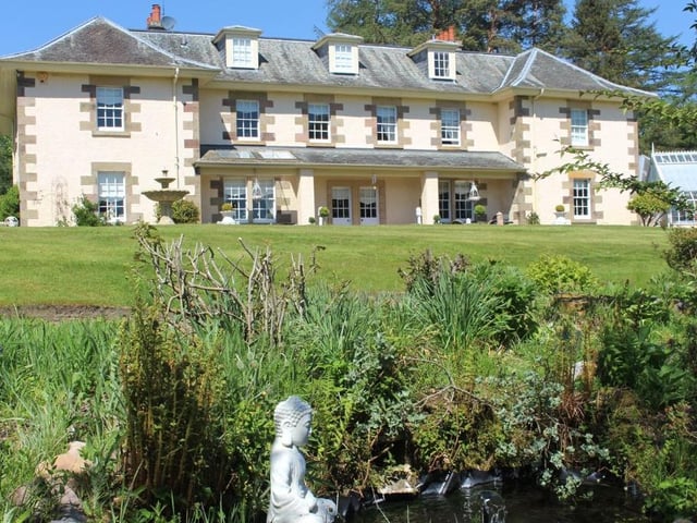 The surrounding gardens are also home to a variety of different specimens of mature trees, azalea flowers and rare herbaceous plants, as well as a large modern greenhouse, stables and more